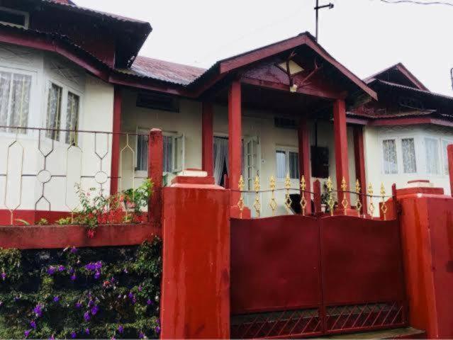 Odyssey'S Pateng Homestay, Çerapunçi Dış mekan fotoğraf