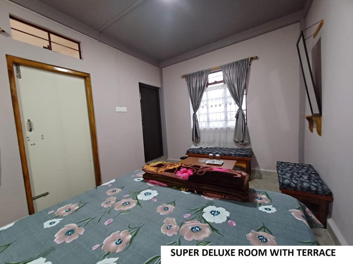 Odyssey'S Pateng Homestay, Çerapunçi Dış mekan fotoğraf