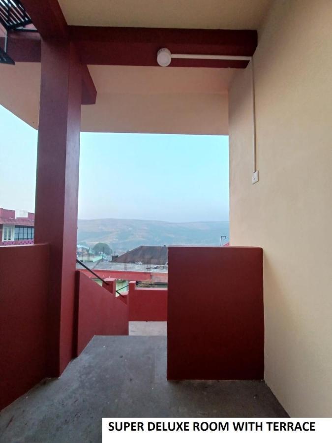 Odyssey'S Pateng Homestay, Çerapunçi Dış mekan fotoğraf